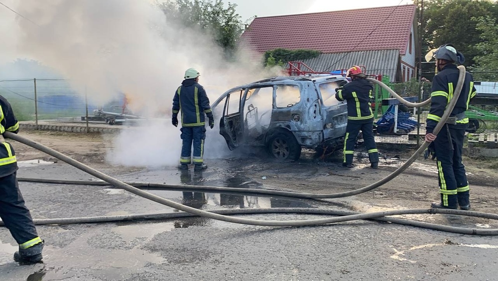 В окупованому Старобільску в автомобілі підірвався “начальник МРЕВ”. Він отрмав майже 90% опіків тіла