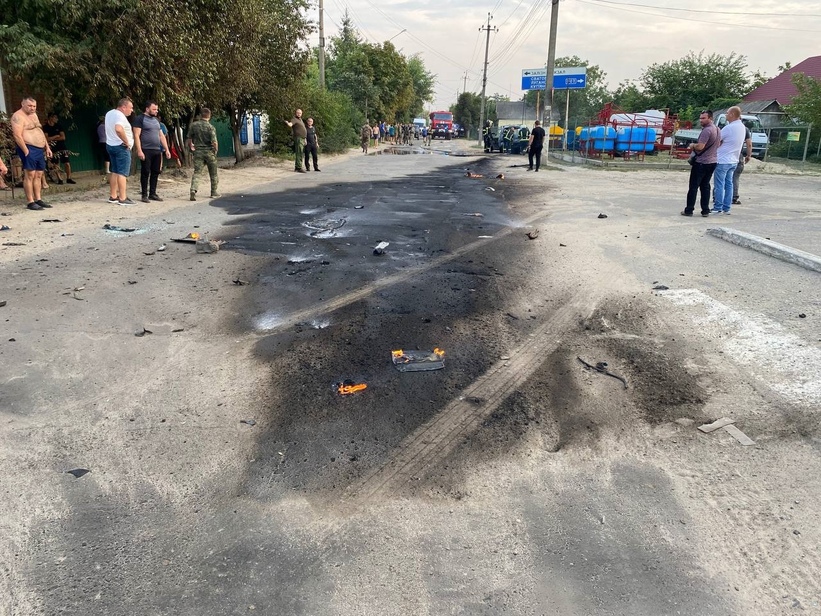 В окупованому Старобільску в автомобілі підірвався “начальник МРЕВ”. Він отрмав майже 90% опіків тіла
