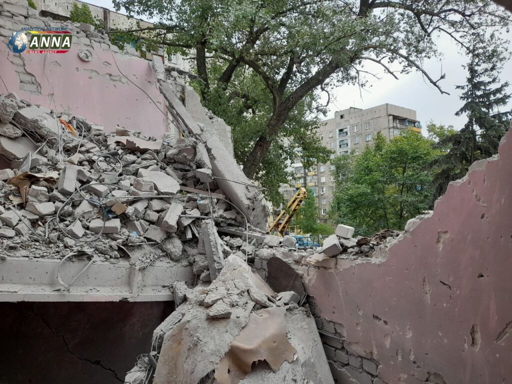 В “ЛНР” заявили про ракетний удар по готелю “Донбас”. Там була база російських військових