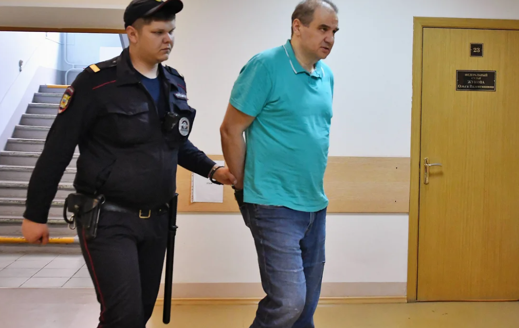 Колишній ватажок “ДНР” грозив вбивством “екс-міністру ДНР”, який хоче вийти із в’язниці на фронт