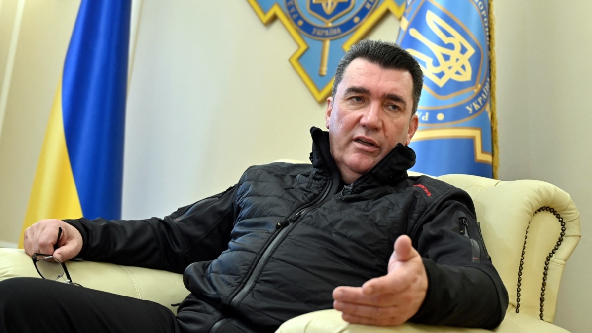Це їм з нами треба порозумітися, а не нам з ними. Данілов висловився про жителів окупованих територій