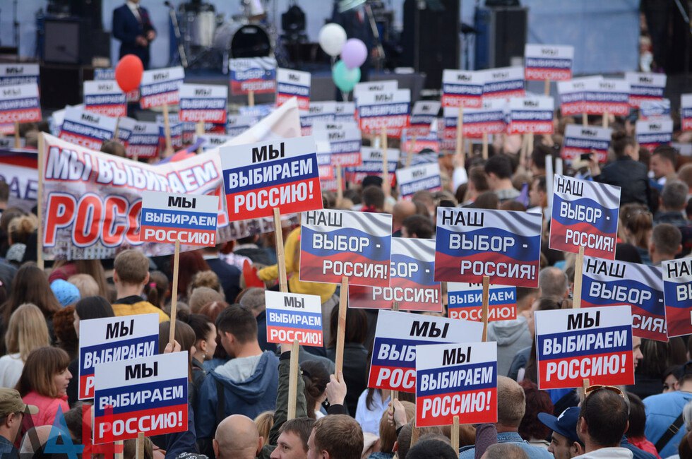 Окупанти призначили “референдуми” на окупованих частинах Херсонщини та Запоріжжя та вже заговорили про перейменування