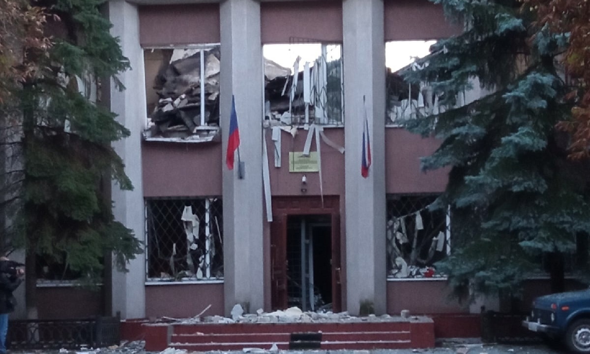 В Алчевську обстріляли будівлю “МДБ ЛНР”, — соцмережі