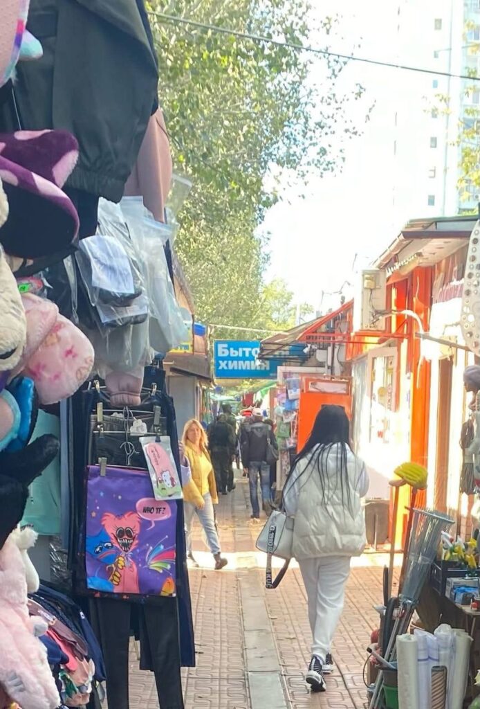 В Луганську продовжується мобілізація. Комісари військкоматів змінюють тактику