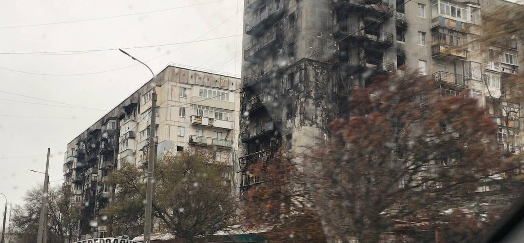 Угрупування “ЛНР” продовжує ламати двері в квартирах жителів Сєвєродонецька, які виїхали