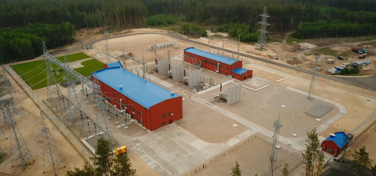 В Кремінній під час бойових дій зруйнували підстанцію, відкриту два роки тому