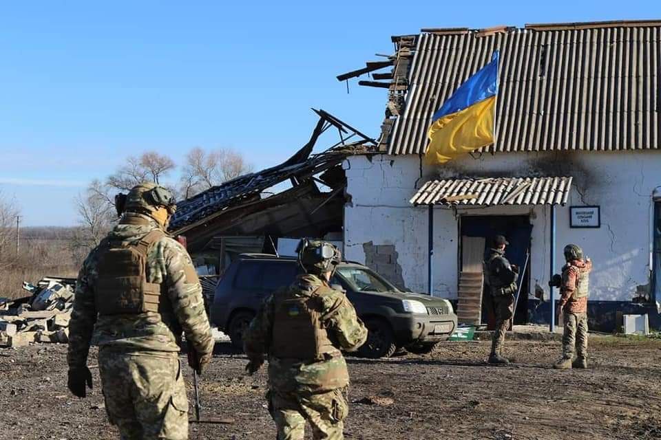 Українські військові показали, як виглядає звільнена Макіївка в Луганській області