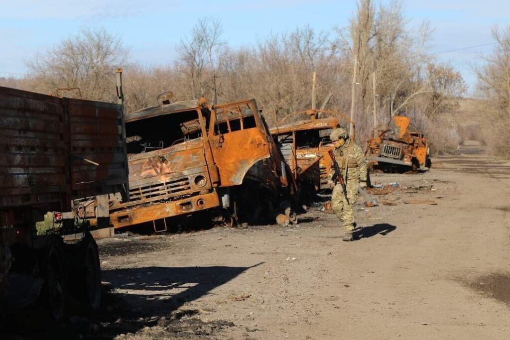 Українські військові показали, як виглядає звільнена Макіївка в Луганській області