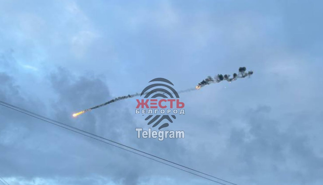 Жителі Білгородської області чують вибухи. Там працює ППО