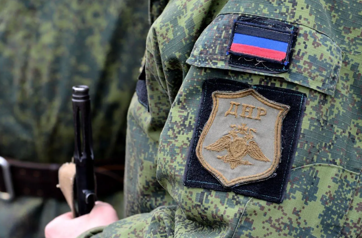 В окупованому Донецьку закінчилися чоловіки, на війну почали мобілізувати жінок