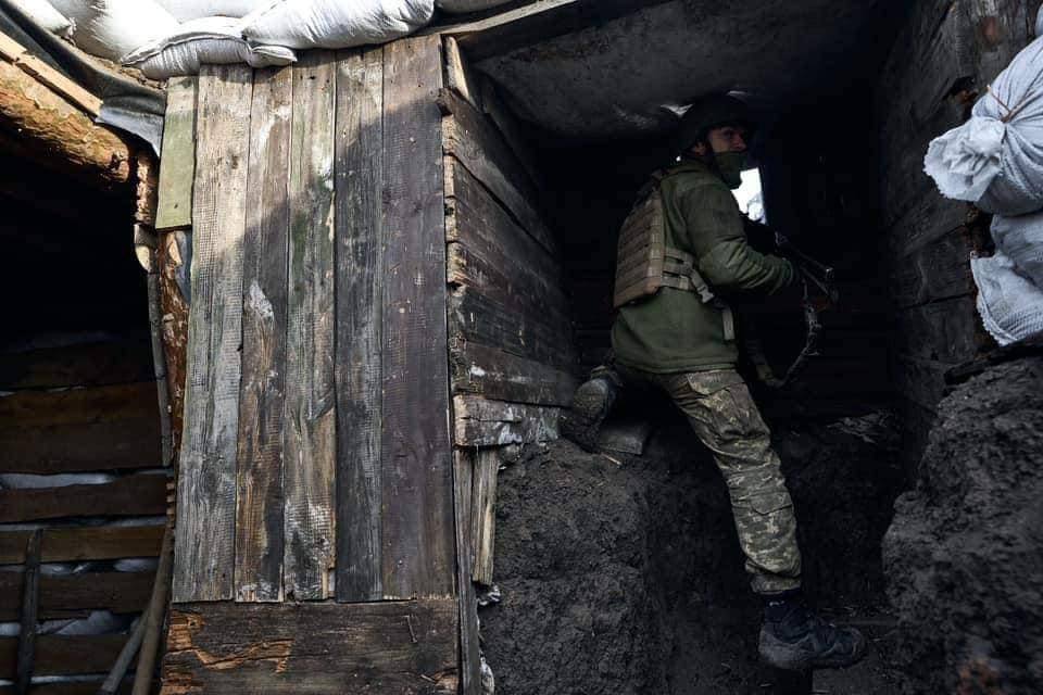 У окупантів в тилу вибухають бази, а на фронті ЗСУ масово беруть росіян в полон, — Луганська ОВА