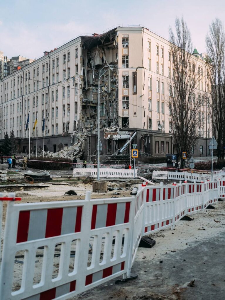 Росіяни атакували Україну в напередодні нового року. Які наслідки “новорічного” обстрілу крилатими ракетами