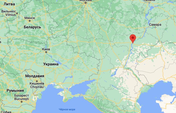У російському Енгельсі знову вибухи. Повідомляють про роботу ППО