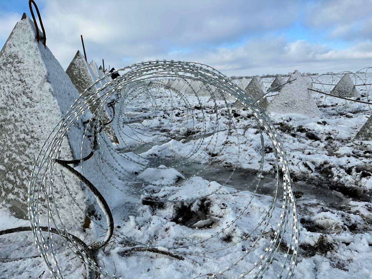 Окупанти так бояться наступу ЗСУ, що почали будувати другу лінію оборони в Луганській області