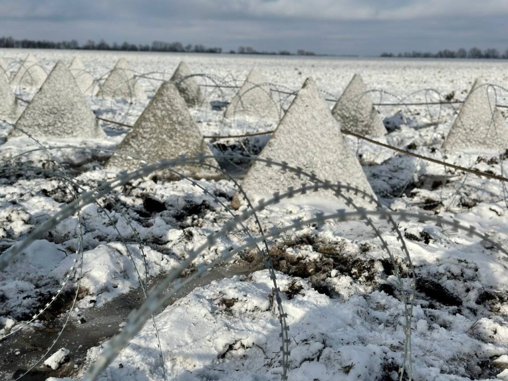 “Засічна лінія”. В Росії показали фортифікаційні споруди в Бєлгородській області