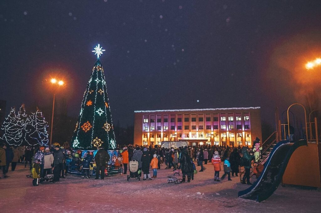 В соціальних мережах показали, як Рубіжне виглядало до та після приходу “руського міра”