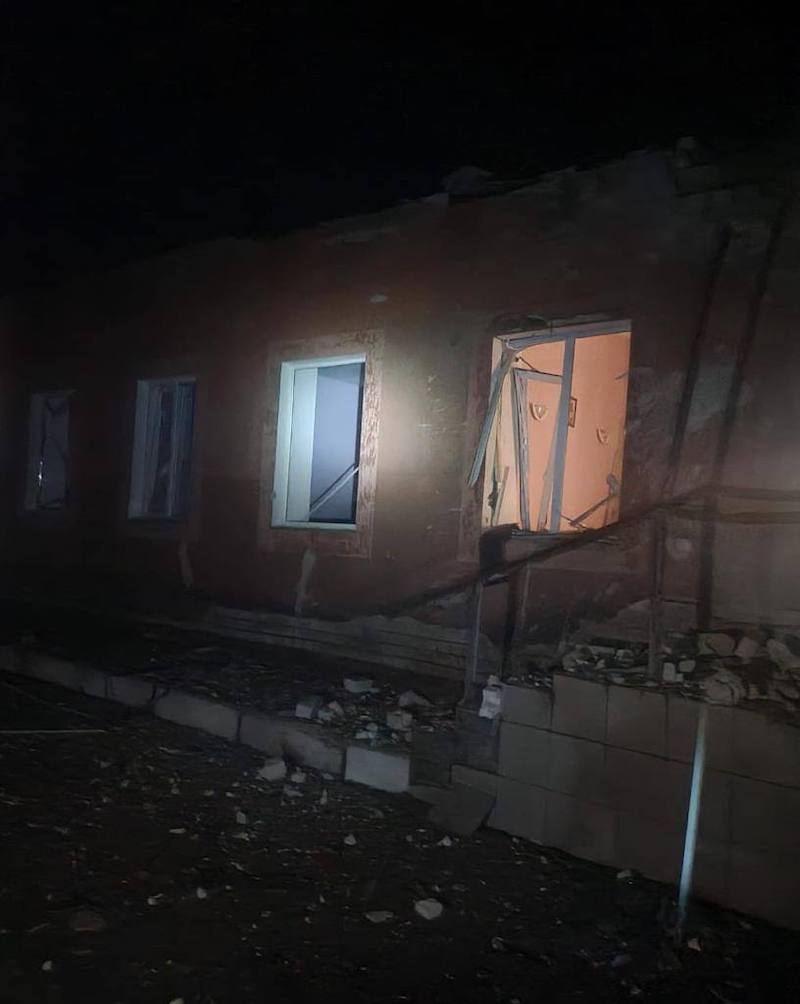 Окупанти обстріляли пологовий будинок у Херсоні, у ньому ледь не загинули п’ять породіль