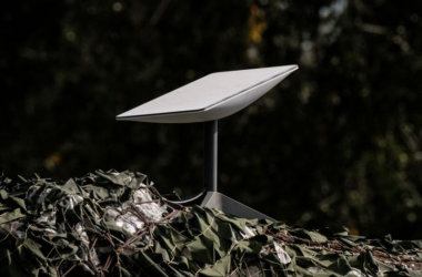 В Україні завтра стартує реєстрація Starlink. Як верифікувати пристрій, щоб він продовжив роботу