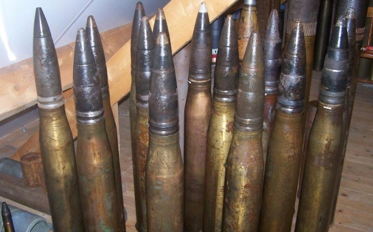 Через прицільне знищення складів росіян, боєприпаси доводиться возити з Луганська, — Гайдай