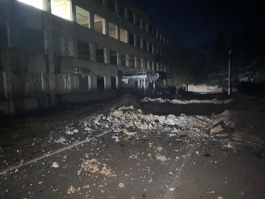 Іноземні журналісти в Краматорську шукали сліди знищеної бази ЗСУ. Знайшли лише неушкоджені будівлі та докази брехні кремлівської пропаганди