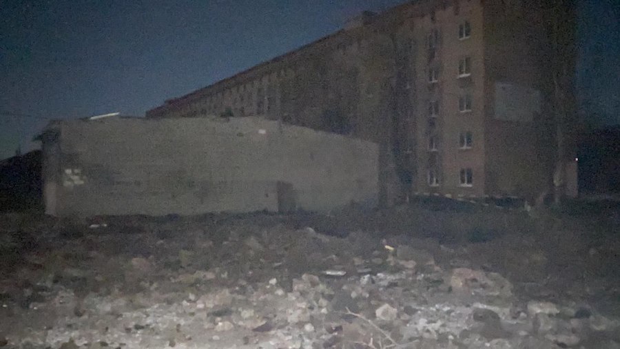 Іноземні журналісти в Краматорську шукали сліди знищеної бази ЗСУ. Знайшли лише неушкоджені будівлі та докази брехні кремлівської пропаганди