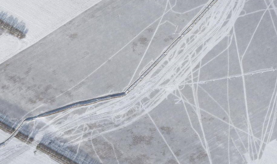 Оборонні споруди біля Сватового показали на супутникових знімках