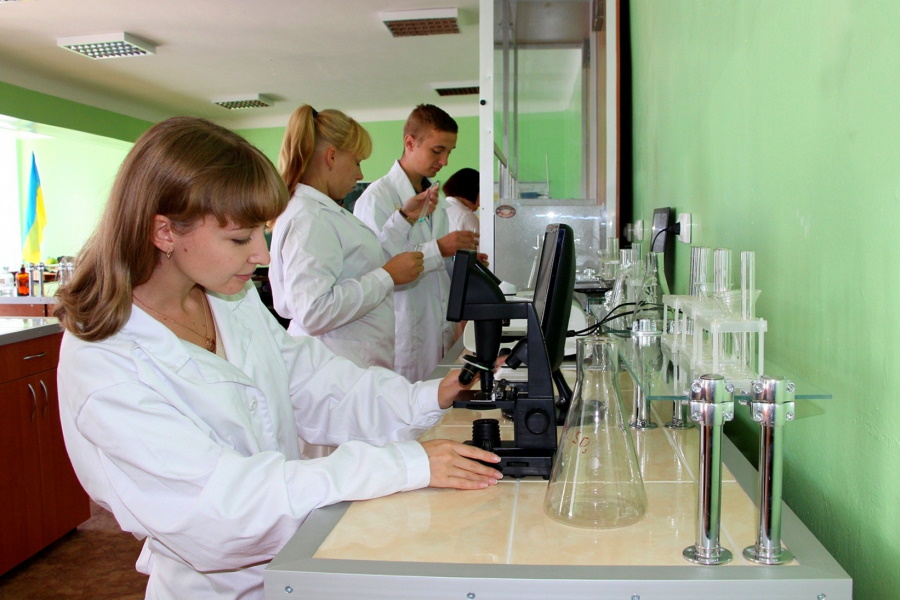 Двічі переселенці: на Волині працює найбільший технічний виш з Донеччини