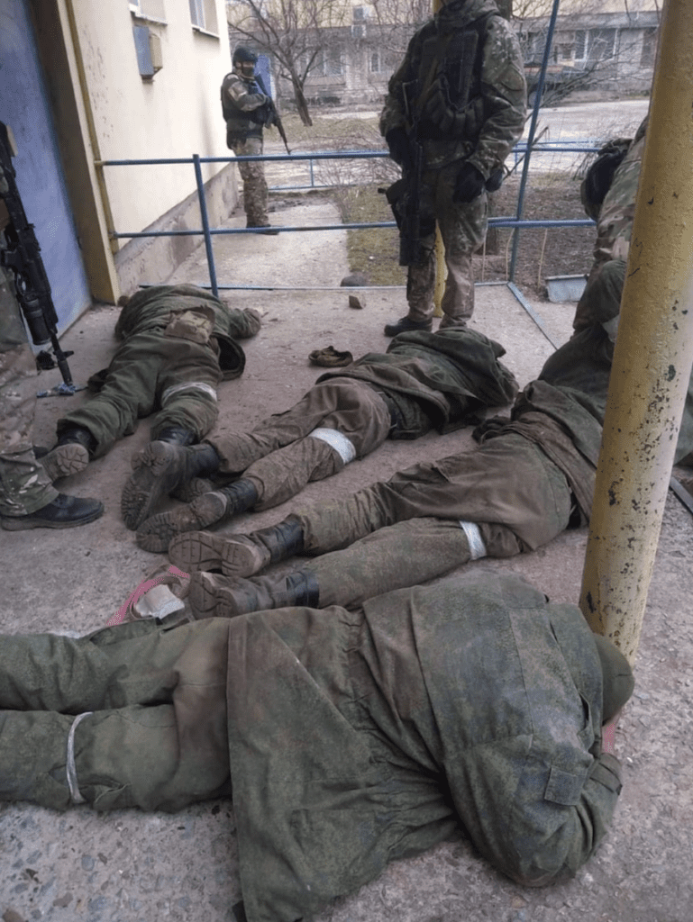 Сьогодні річниця повномасштабного вторгнення РФ. Згадуємо, як минув перший день у Луганській області