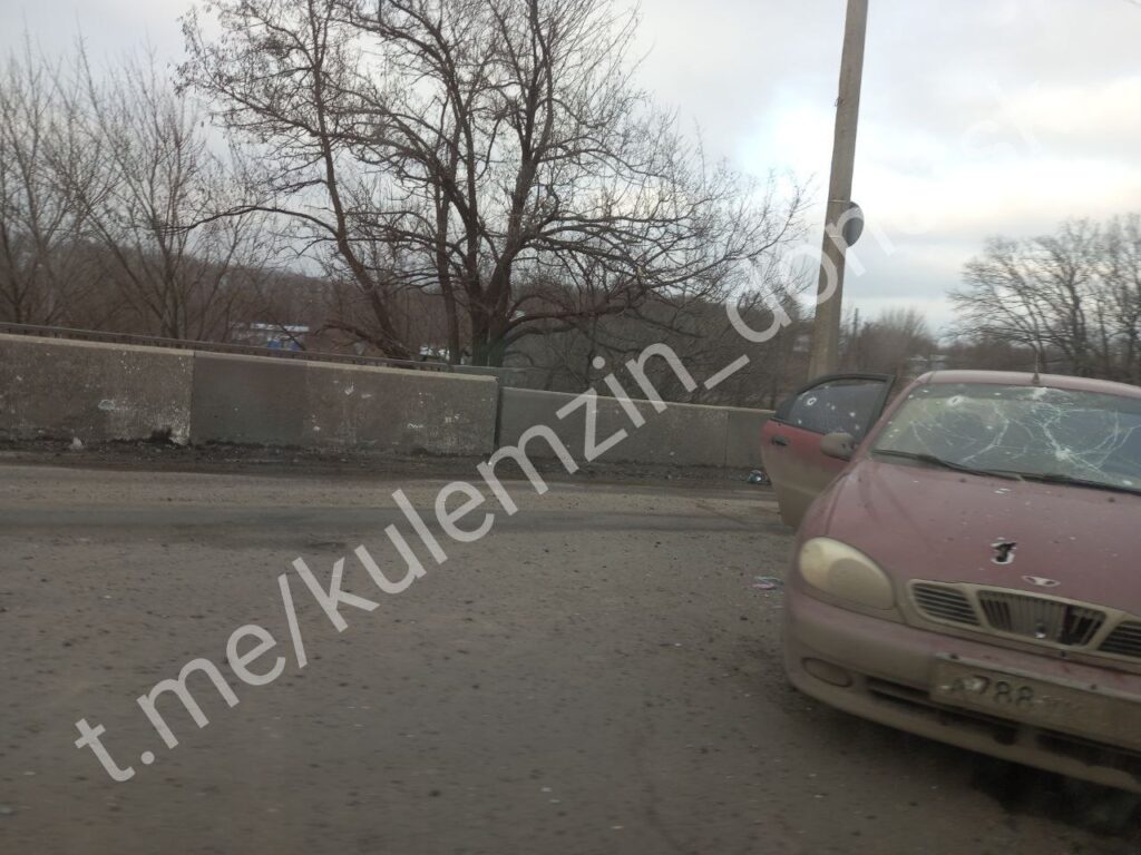 В “ДНР” заявили про влучання у Петровський міст. Опубліковане відео “прильоту”