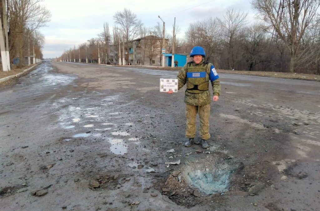 В Кадіївці знову вибухи. Опубліковане відео пожежі та детонації боєкомплекту