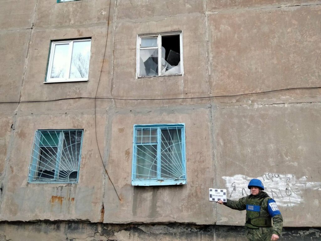 В Кадіївці знову вибухи. Опубліковане відео пожежі та детонації боєкомплекту