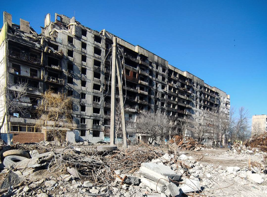 Студентам із “ДНР” знайшли нове застосування. Влітку їх відправлять до Маріуполя працювати на будівництвах окупантів