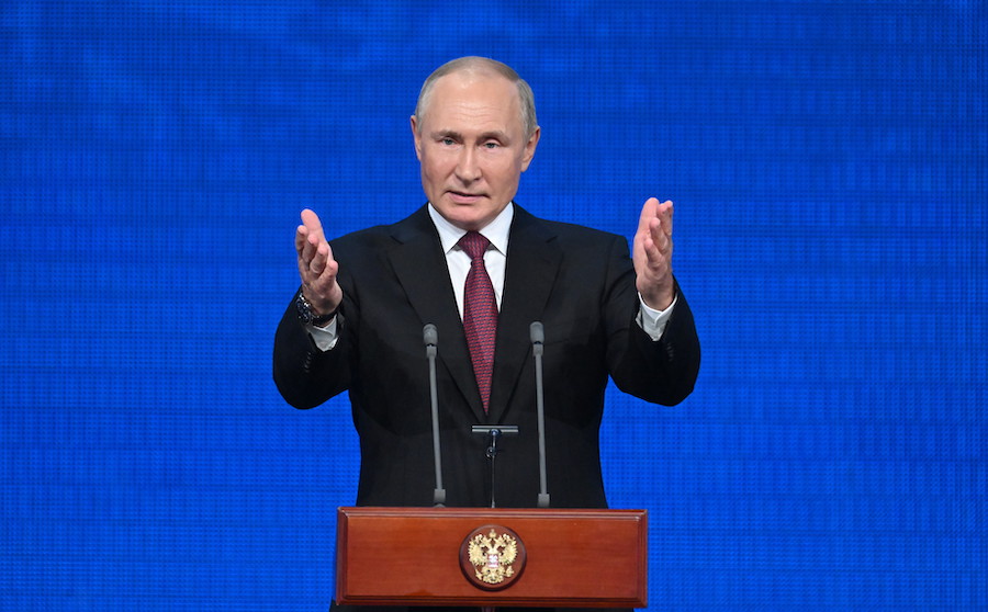 Виступ Путіна перед Федеральними зборами. Що російський диктатор говорив про Україну, Донбас та вторгнення