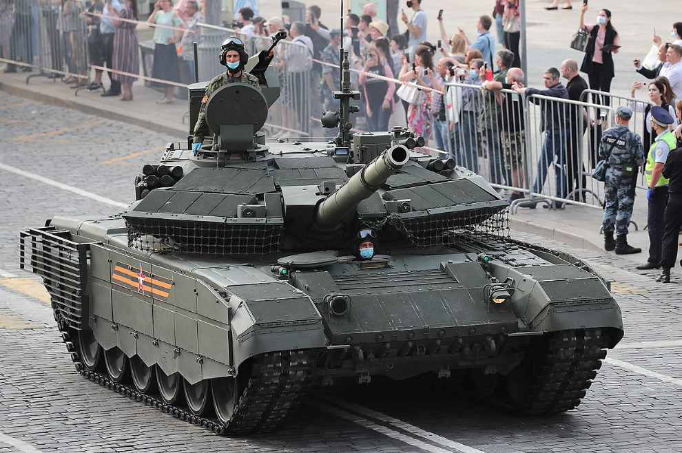 ЗСУ показали, як знищують новітні російські танки в Луганській області