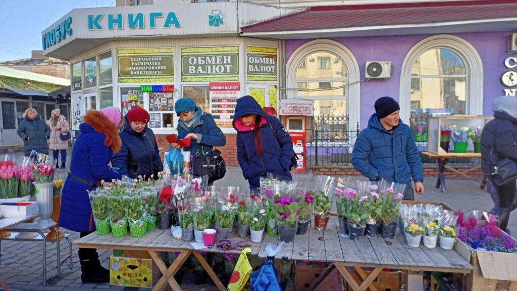 Ціни на квіти в Луганську. Які розцінки виставили продавці в окупованому місті
