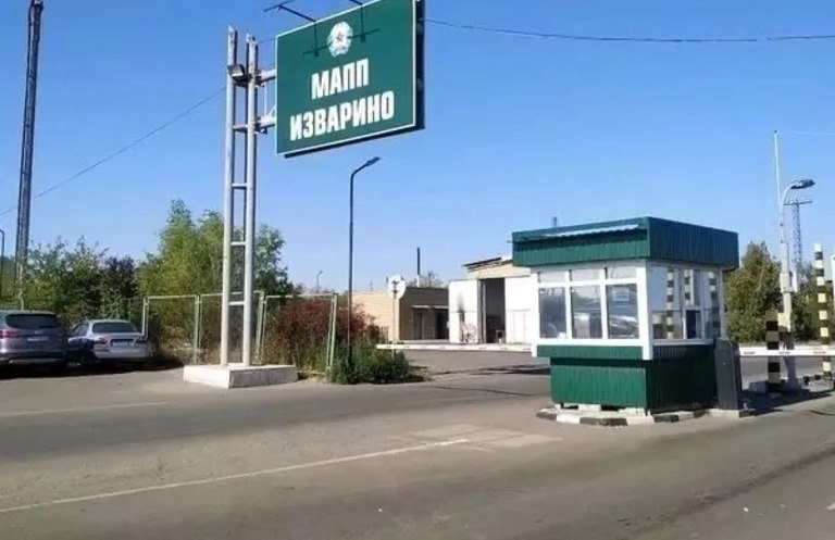 Росія не збирається прибирати кордони з окупованим Донбасом. Правила перетину посилили