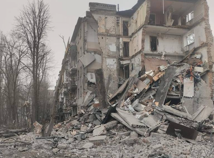 Окупанти завдали ракетного удару по Авдіївці. Знищено два багатоквартирні будинки
