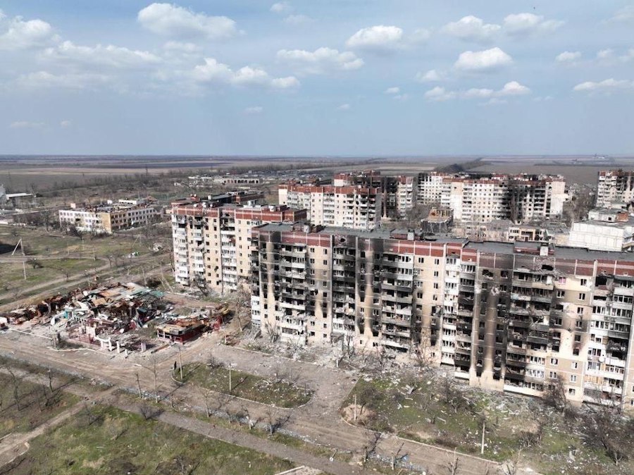 Зруйнований, але не зломлений. У Донецькій ОВА показали, який зараз вигляд має Вугледар