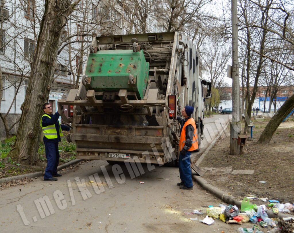 У “ДНР” визнали, що окупований Донецьк потерпає від сміття