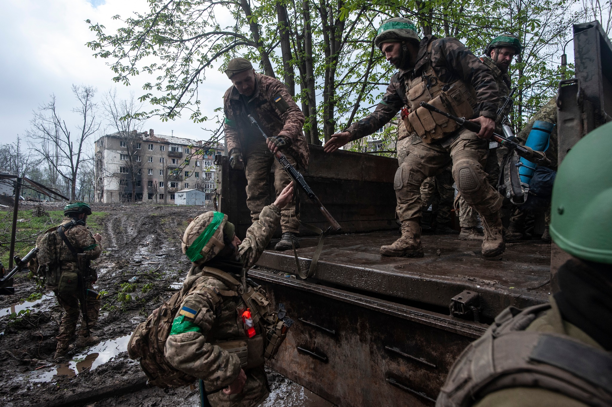 ЗСУ продовжують триматися на околиці Бахмута. Що зараз відбувається в місті