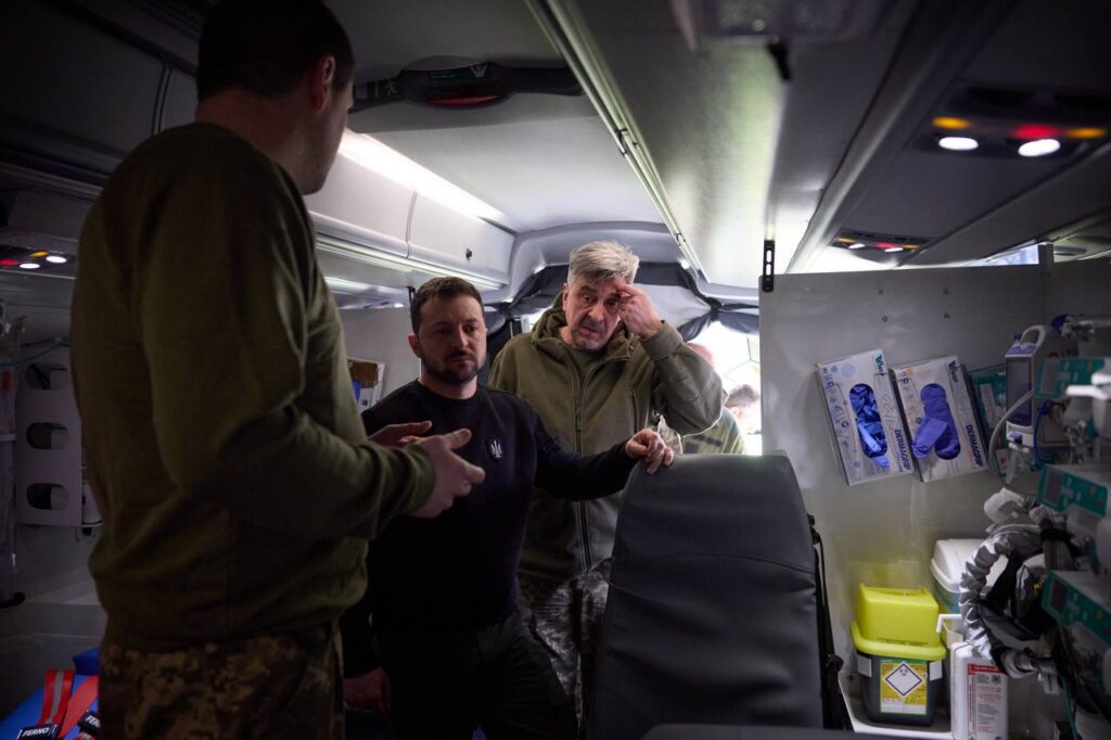 Зеленський з’їздив у прифронтову Авдіївку. Опубліковані фотографії