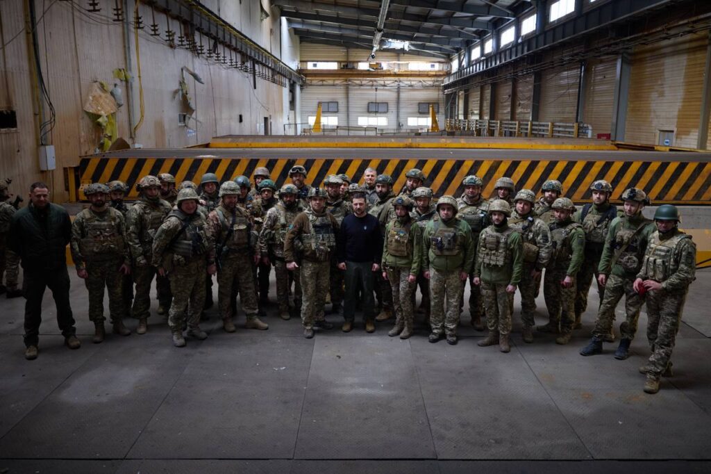 Зеленський з’їздив у прифронтову Авдіївку. Опубліковані фотографії