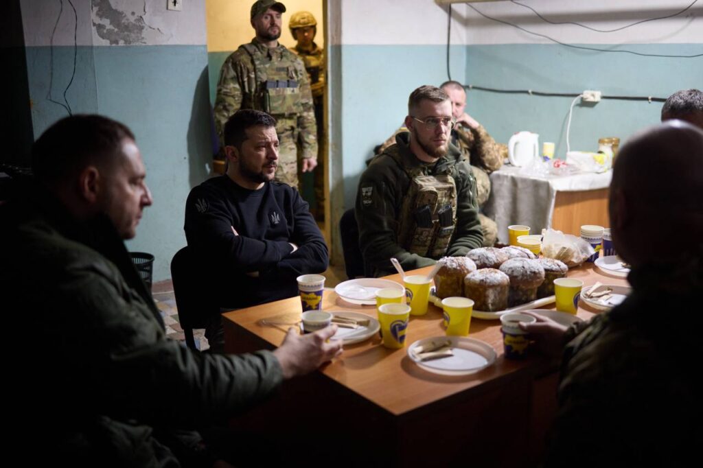 Зеленський з’їздив у прифронтову Авдіївку. Опубліковані фотографії