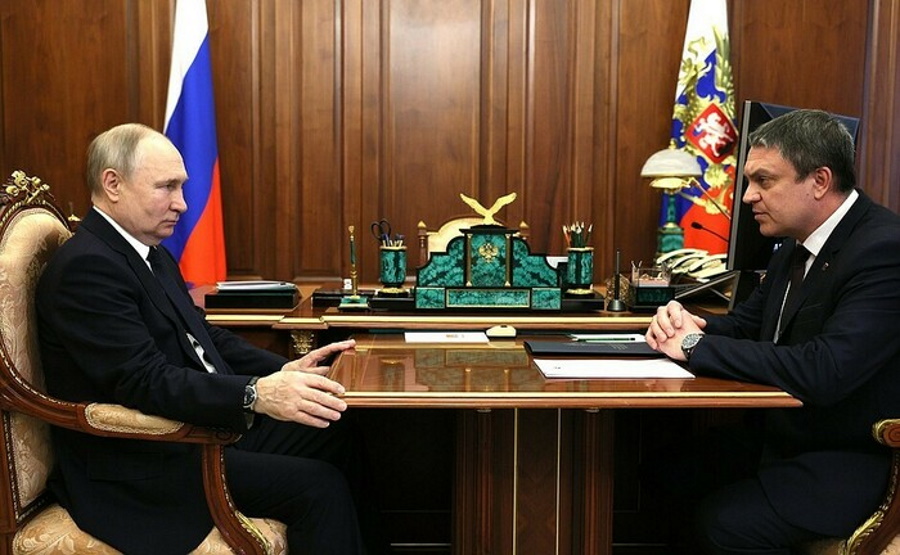 Пасічник приїхав до Путіна. Про що ватажок луганських бойовиків говорив з російським диктатором