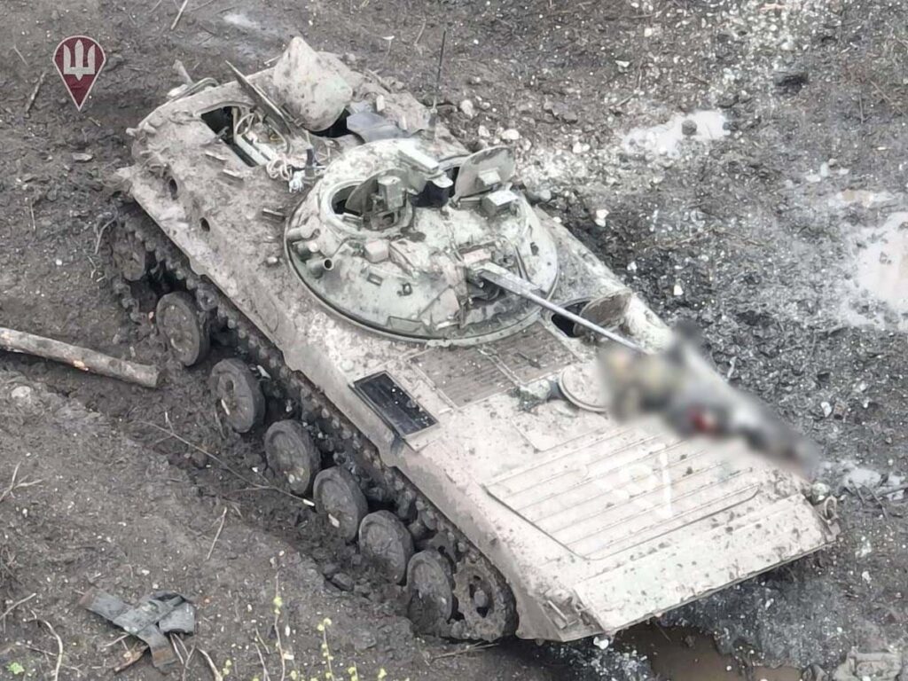 На Луганщині січеславські десантники знищили дві БМП окупантів