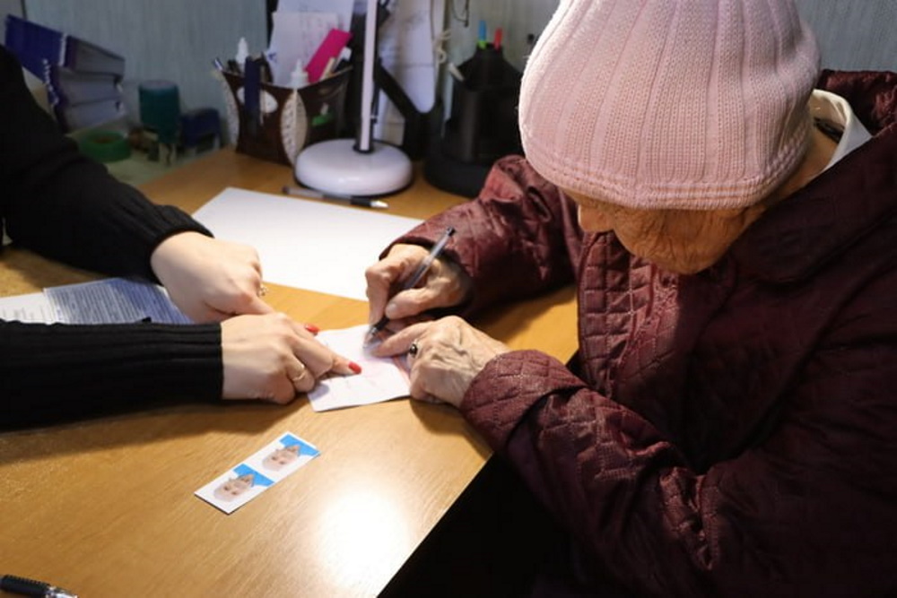 Указ про депортацію. Що загрожує жителям окупованої території, які відмовляються брати російські паспорти