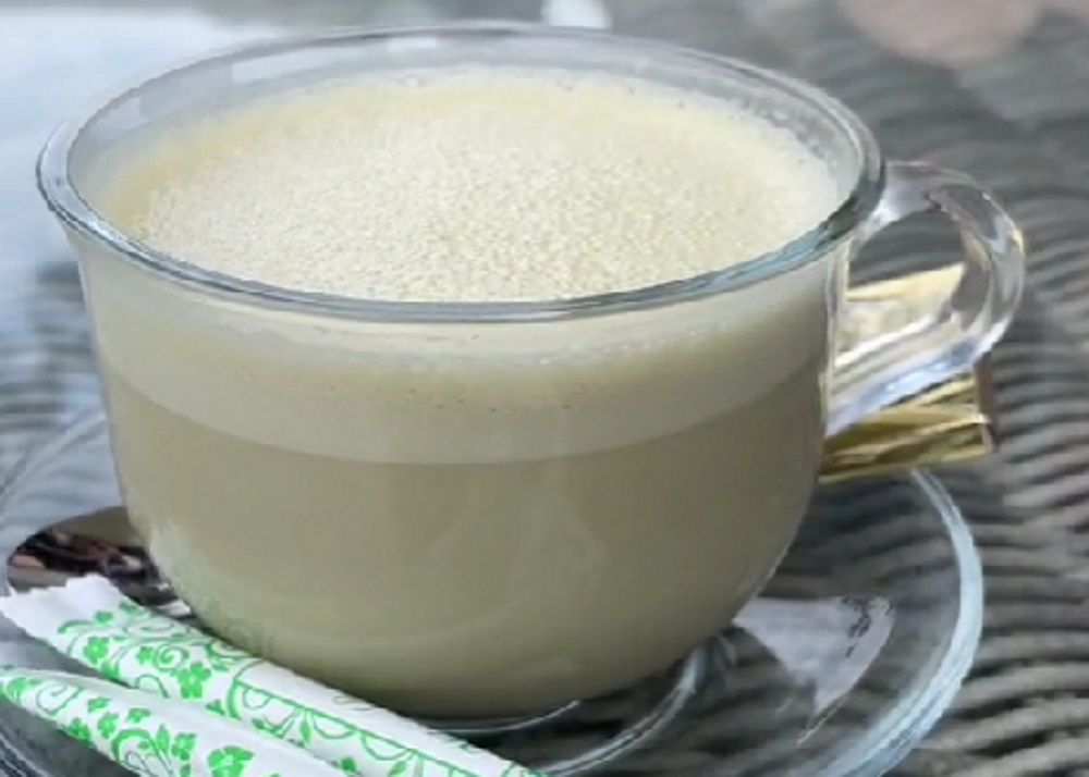 Лате з видом на Драмтеатр. Росіяни відкрили в зруйнованому Маріуполі дорогий ресторан