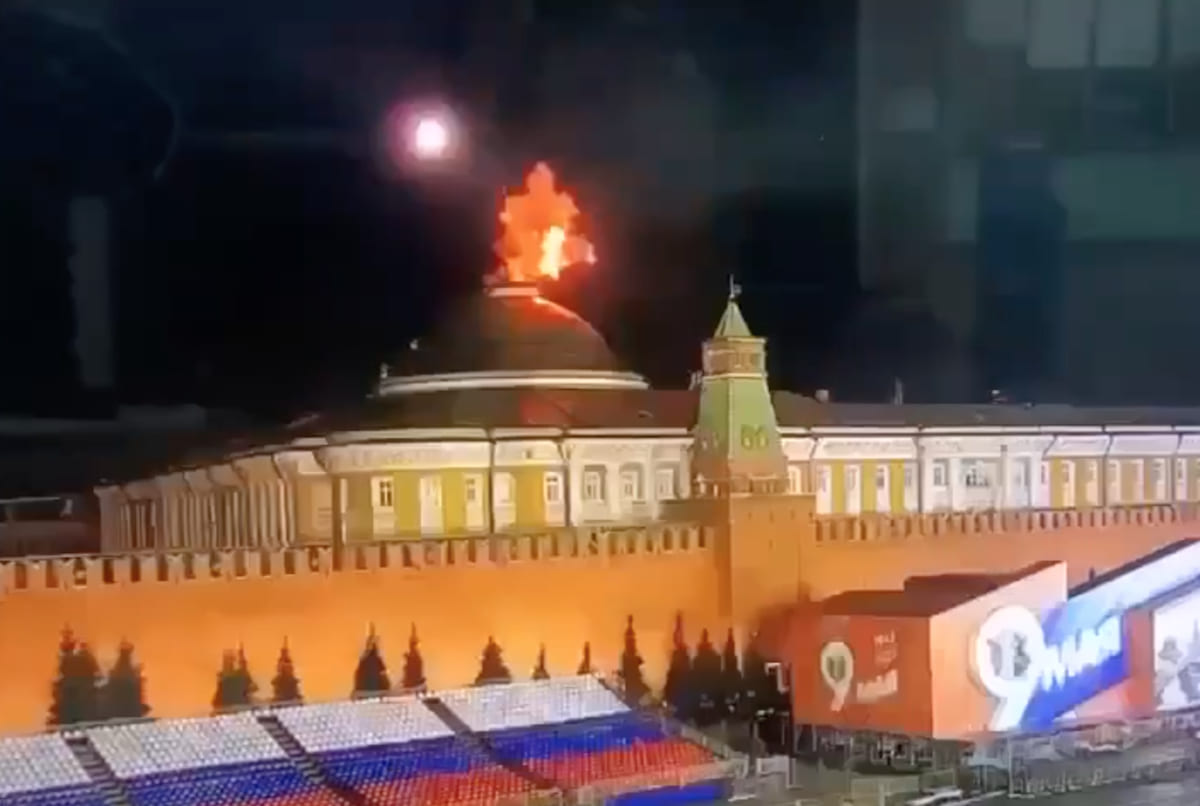 Два безпілотники атакували московський Кремль сьогодні вночі. Окупанти звинуватили в цьому Україну