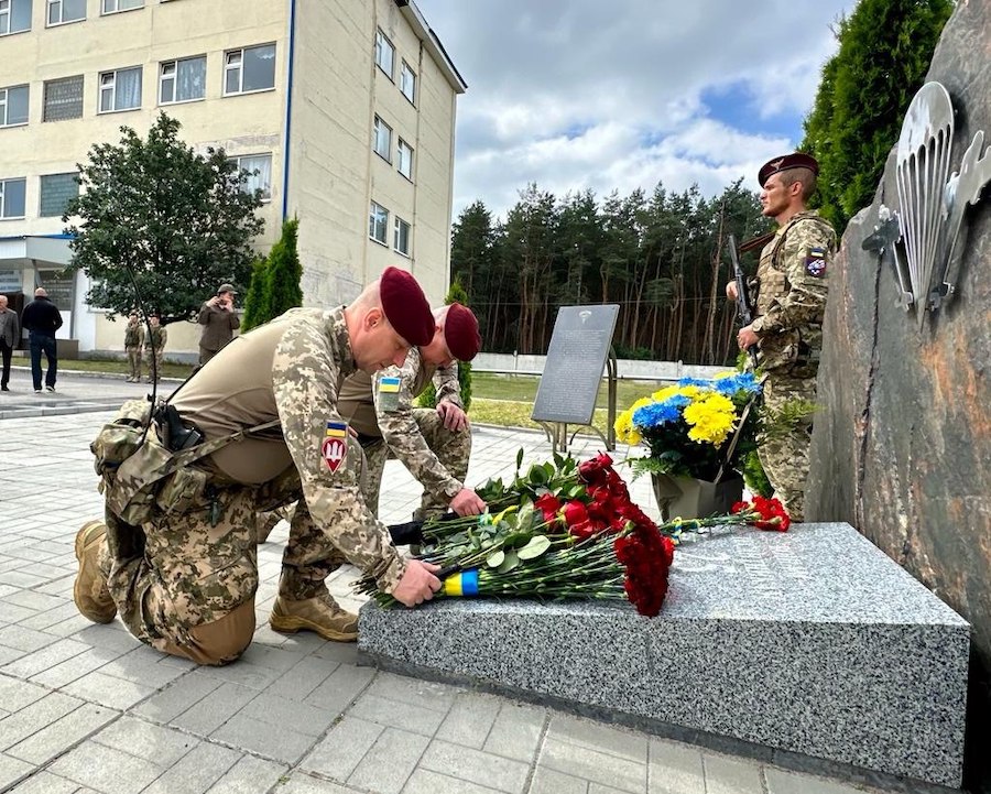 Сьогодні річниця катастрофи літака Іл-76, який бойовики “ЛНР” збили над аеропортом Луганська