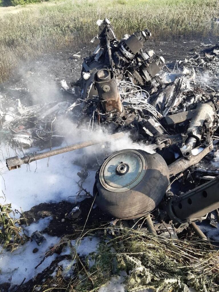 В Росії показали збитий російський вертоліт